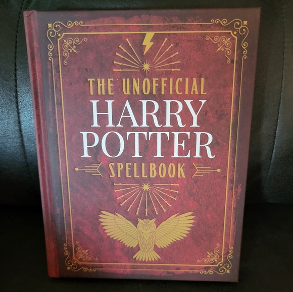 Harry Potter Spellbook - Picture 1 of 2